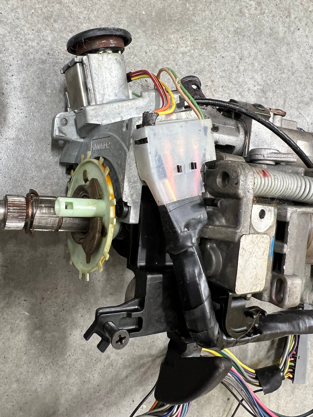 OEM Steering Column w/KEY for 2000-2002 GM Full Size Trucks