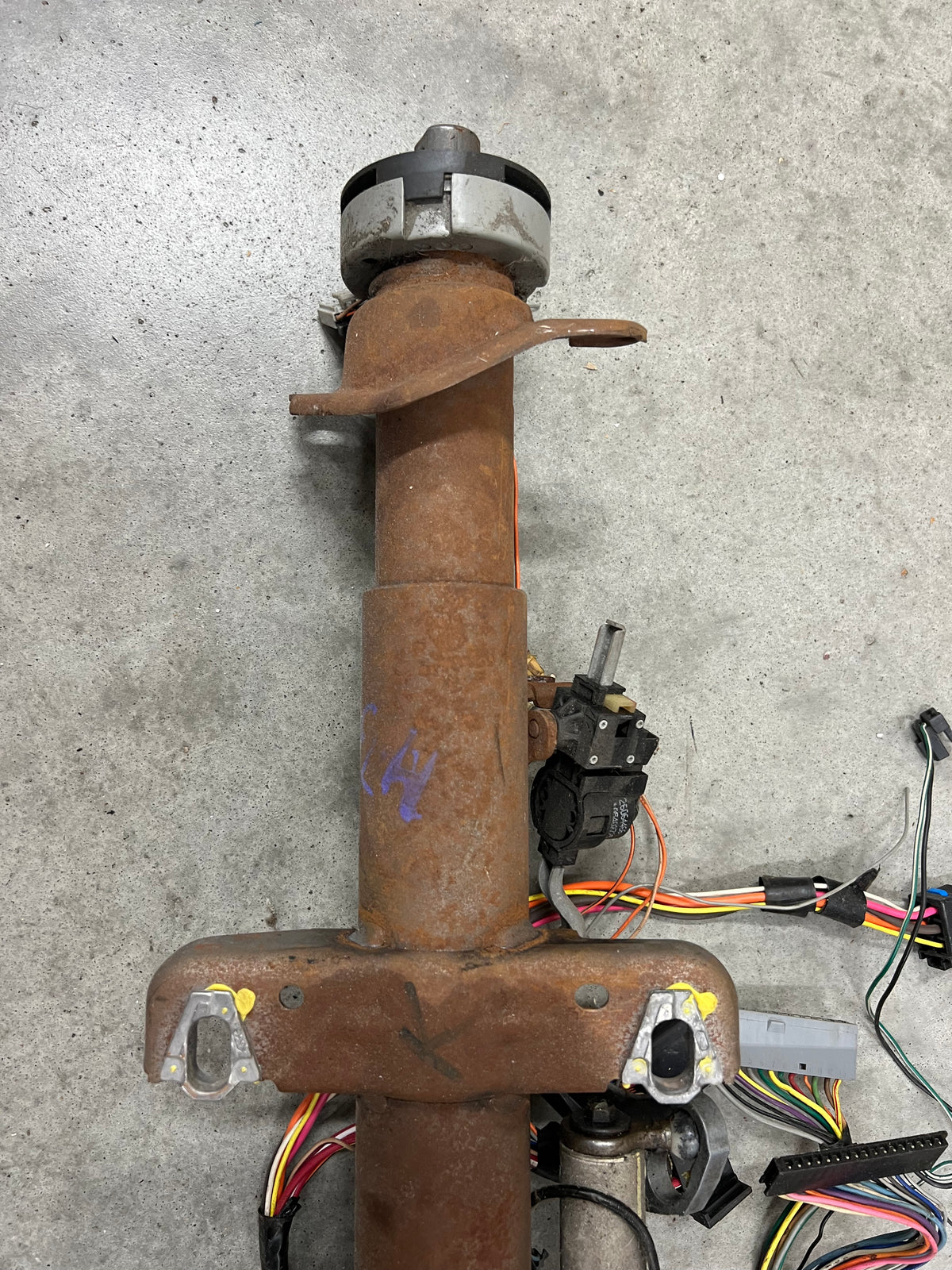 OEM Steering Column w/KEY for 2000-2002 GM Full Size Trucks
