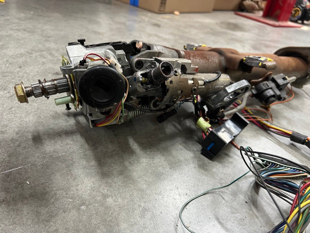 OEM Steering Column w/KEY for 2000-2002 GM Full Size Trucks