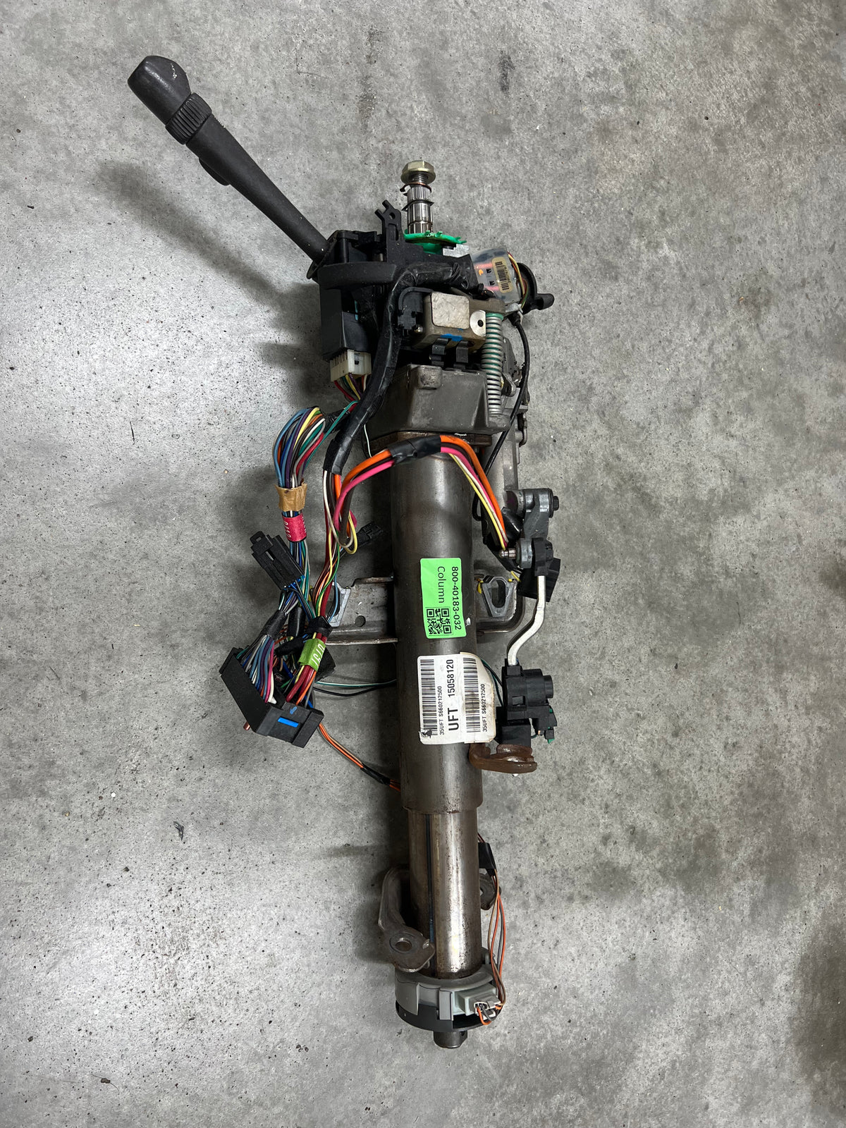 OEM Steering Column w/KEY for 2000-2002 GM Full Size Trucks