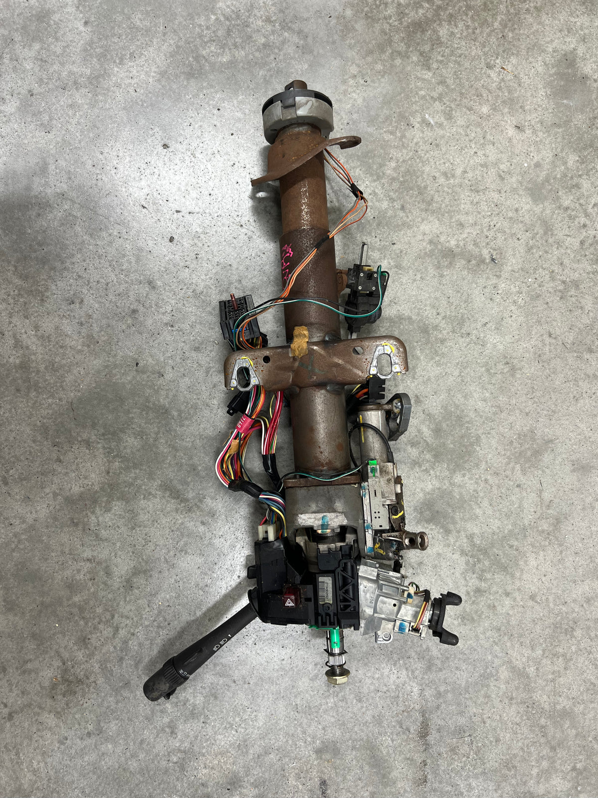OEM Steering Column w/KEY for 2000-2002 GM Full Size Trucks