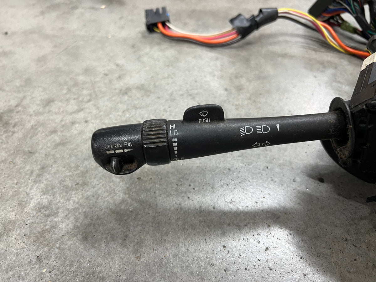 OEM Steering Column w/KEY for 2000-2002 GM Full Size Trucks