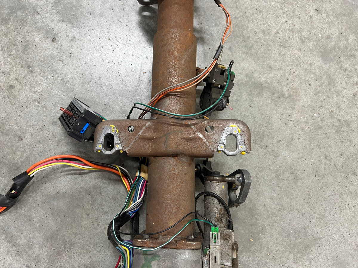OEM Steering Column w/KEY for 2000-2002 GM Full Size Trucks