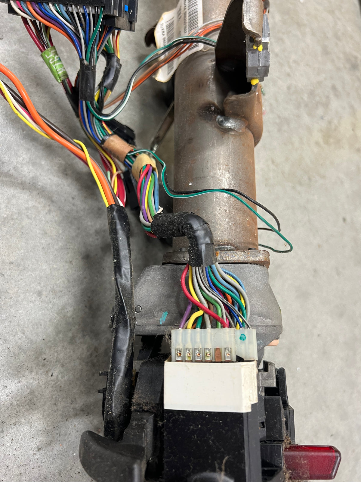 OEM Steering Column w/KEY for 2000-2002 GM Full Size Trucks