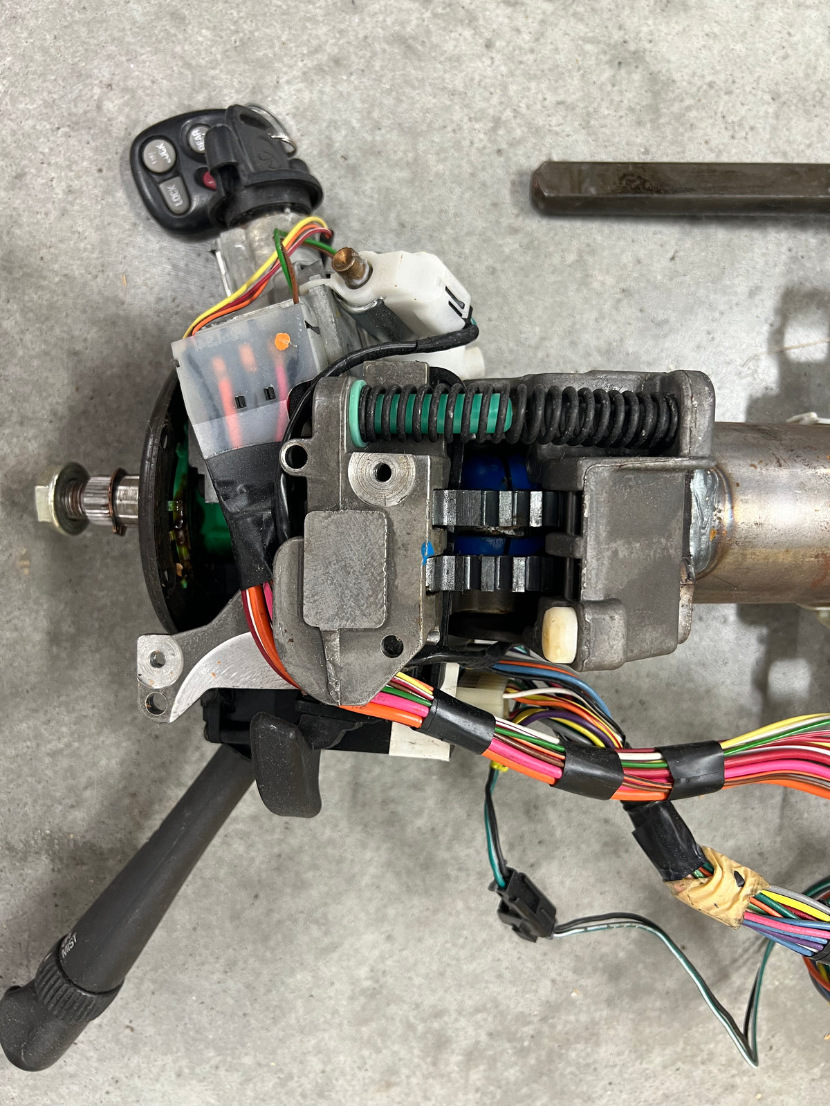 OEM Steering Column w/Tilt, Cruise Control, and Console Shift for 1998-2005 Chevy S10 Blazer and more