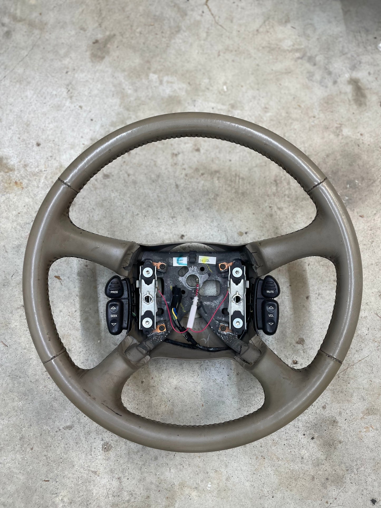 OEM Leather Steering Wheel in Neutral for 1999-2005 GMC Denali Chevy Silverado S10 and more