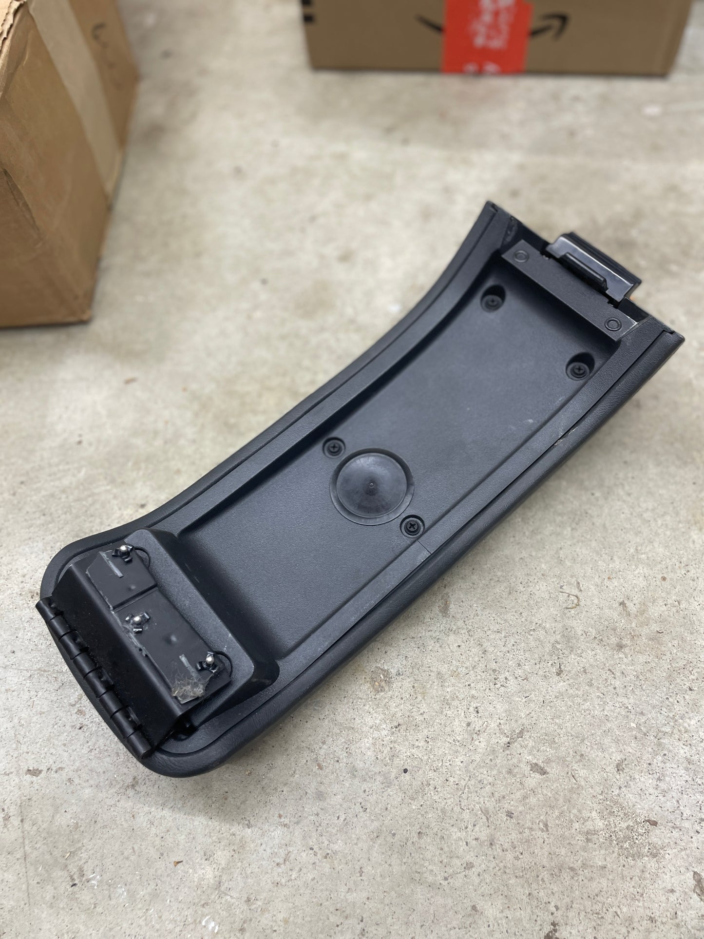 OEM Center Lid Armrest in Dark Gray for Auto Trans Shifter Console in 1996-2005 Chevy S10. Blazer, and more