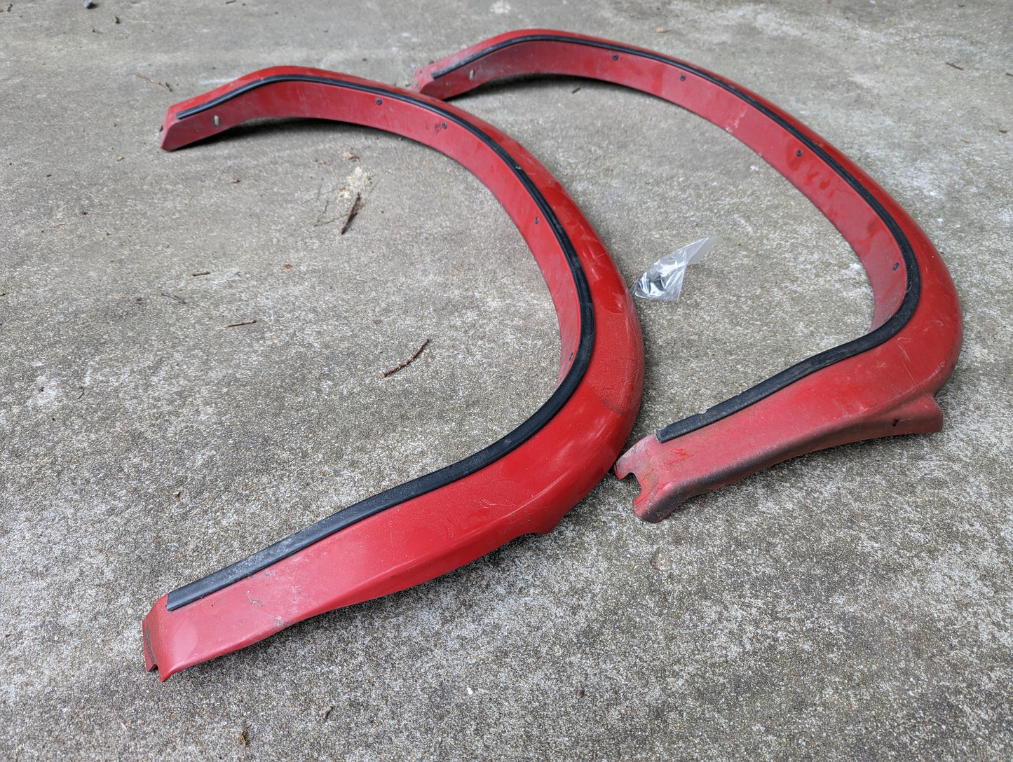 OEM Pair of Rear Bed Fender Flare Extensions in Red for 2001-2004 Chevy S10 & GMC Sonoma 4 Door Crew Cab