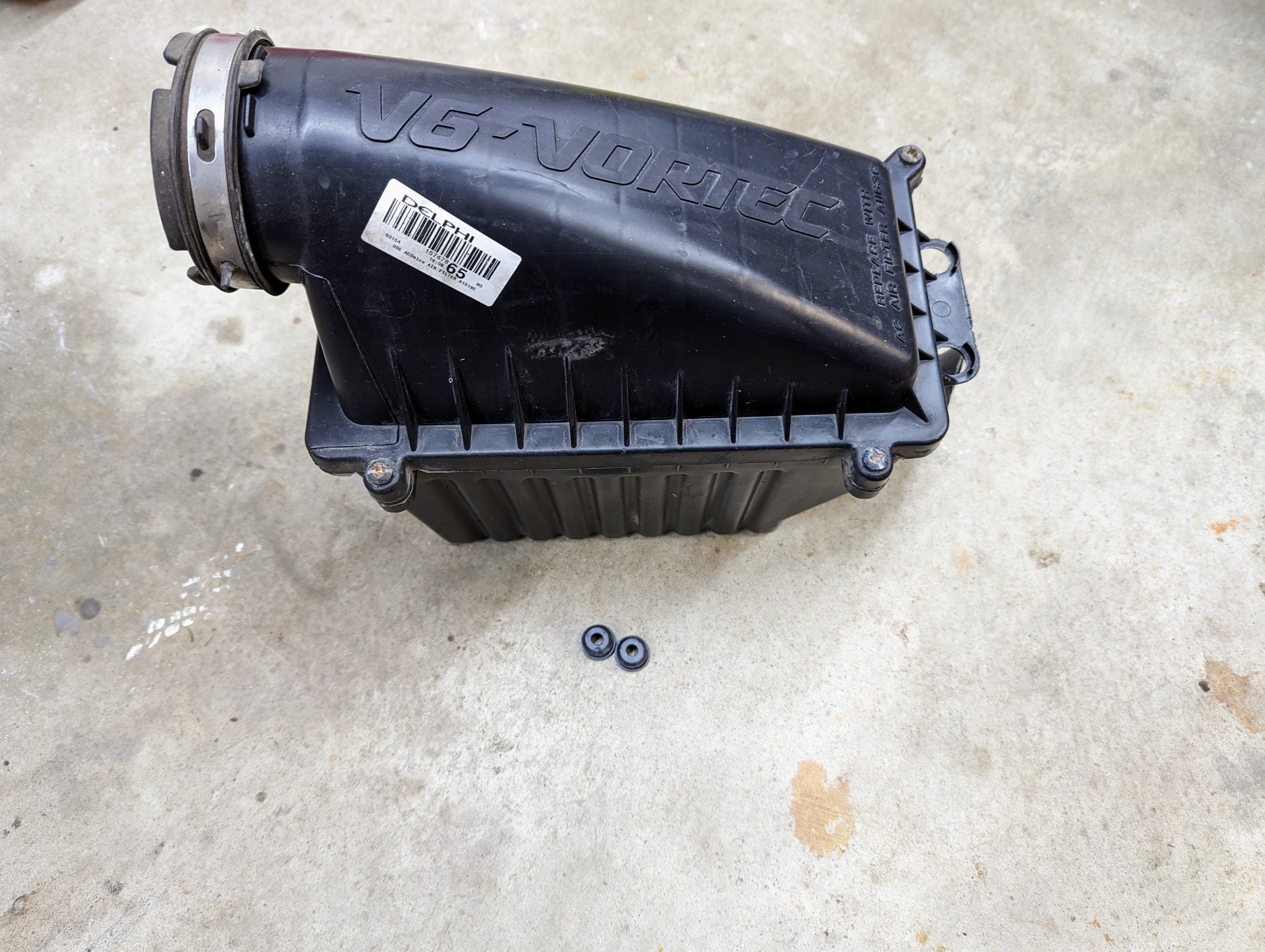 OEM Cold Air Intake Filter Box 19201271 w/Grommets for a 4.3L 1996 - 2 ...