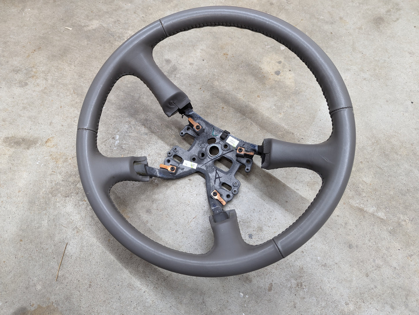 OEM Leather Steering Wheel in Gray for 1999-2005 GMC Denali Chevy Silverado S10 and more