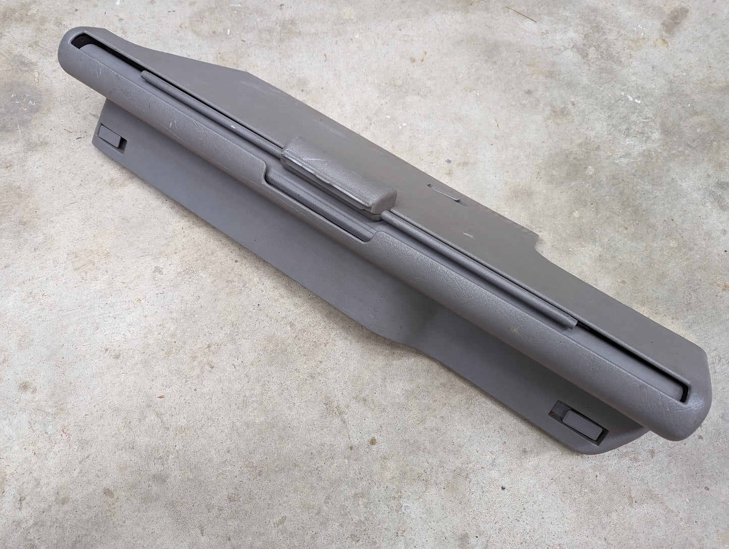 OEM Retractable Rear Cargo Shade Jack Cover in Gray for 1995 - 2005 Chevy Blazer GMC Jimmy