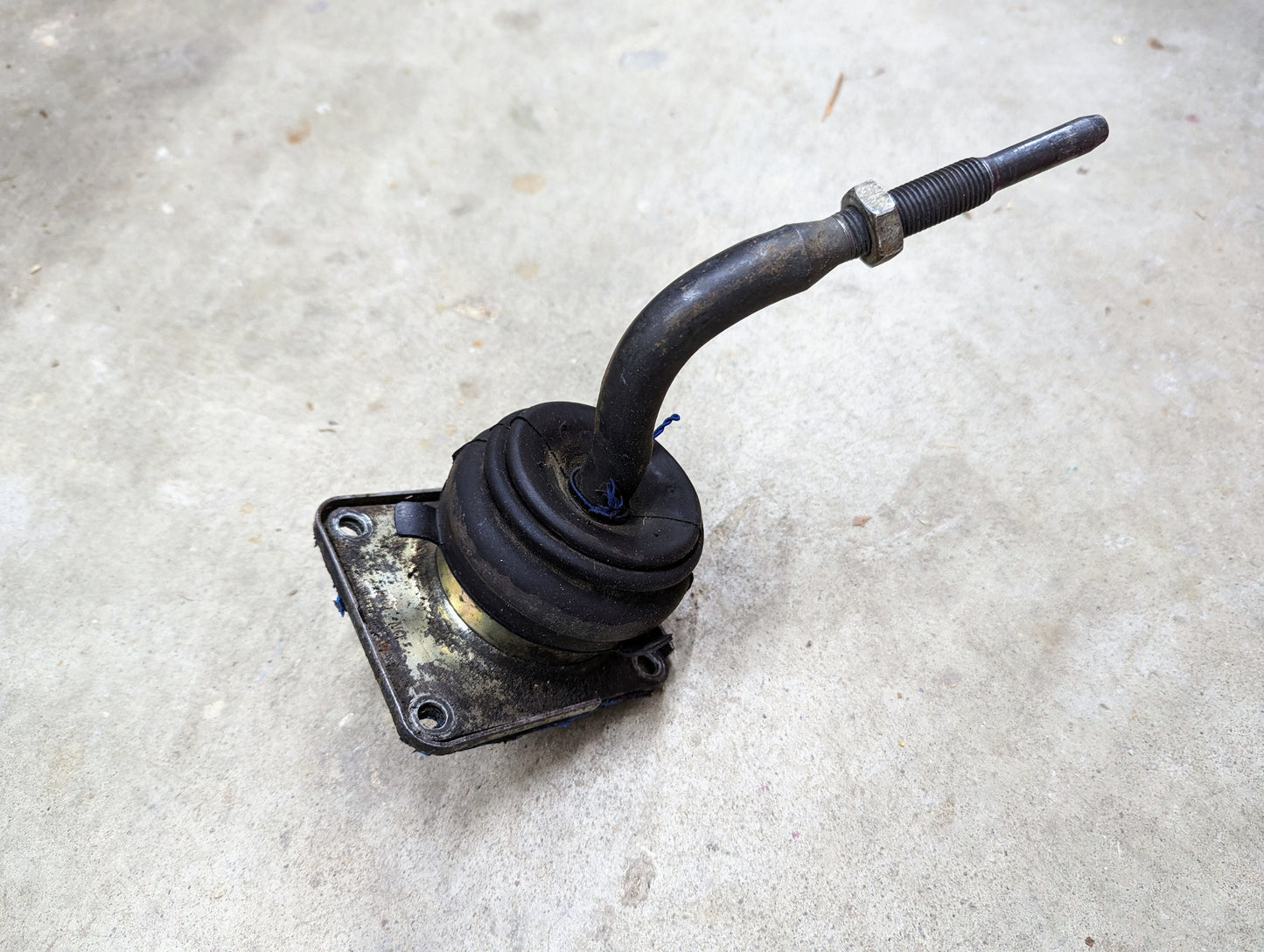 OEM 5 Speed T5 Manual Transmission Shifter for 1982 - 1995 Chevy S10, Blazer, and more