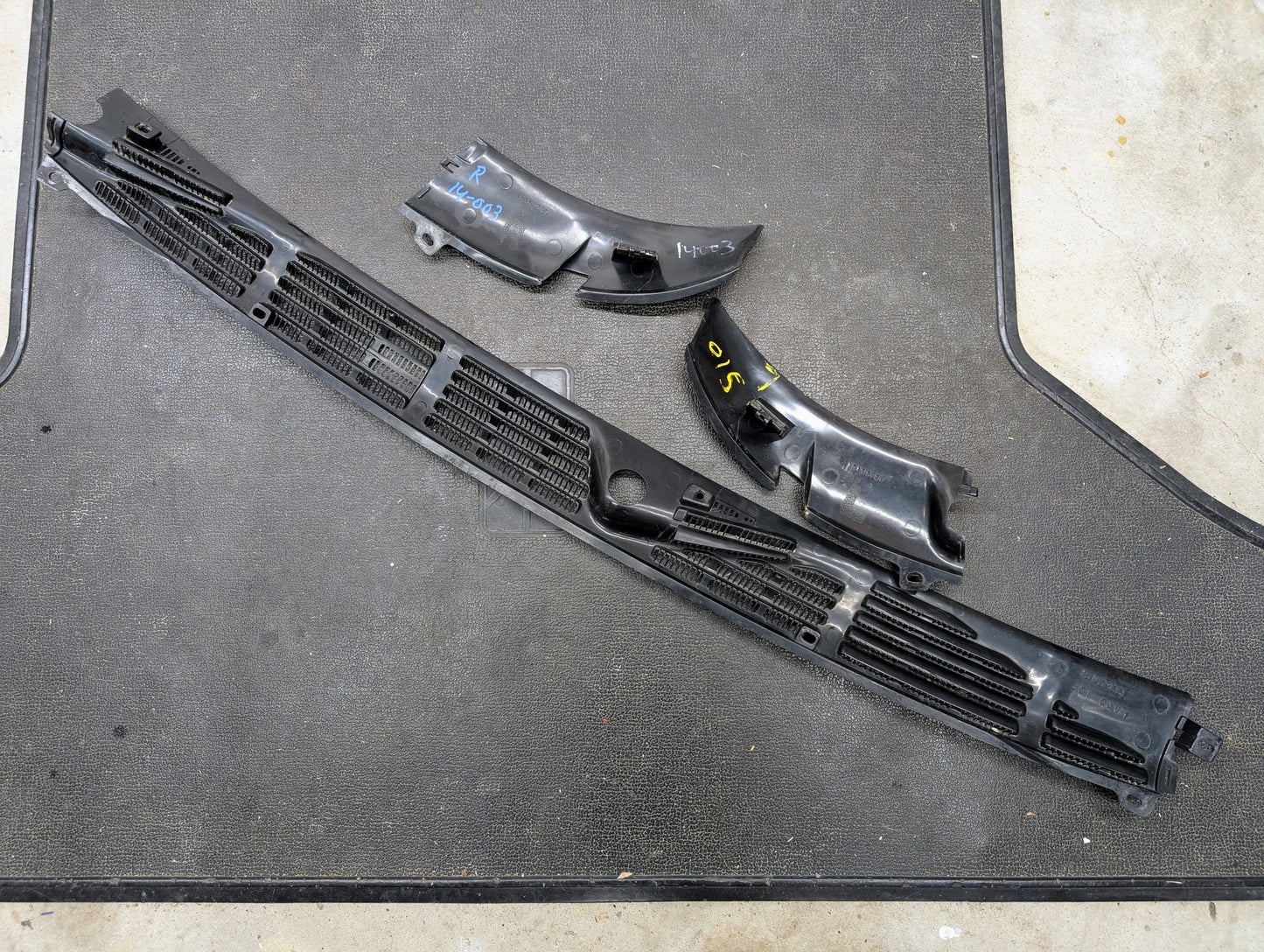 OEM Wiper Cowl Cover Set for 1994-2005 Chevrolet S10, Blazer, and more