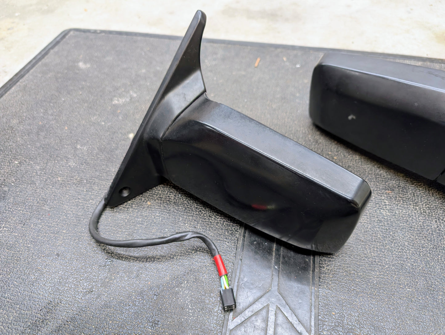 OEM Exterior Power Mirrors w/Switch for 1988-1994 S10, Blazer, and more