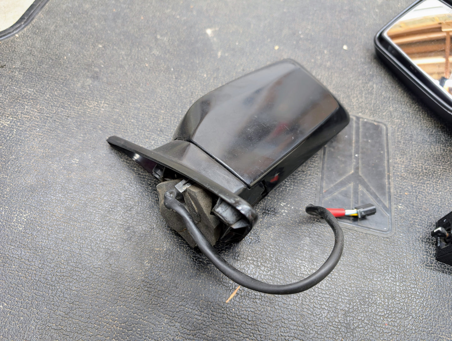 OEM Exterior Power Mirrors w/Switch for 1988-1994 S10, Blazer, and more