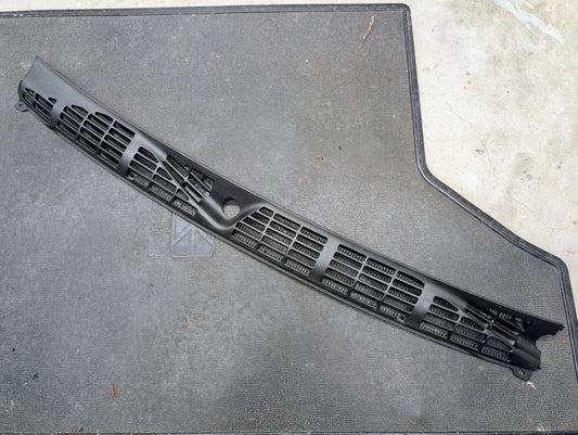 OEM Wiper Cowl Cover Center Trim with Texture for 1994-2005 Chevrolet S10, Blazer, and more