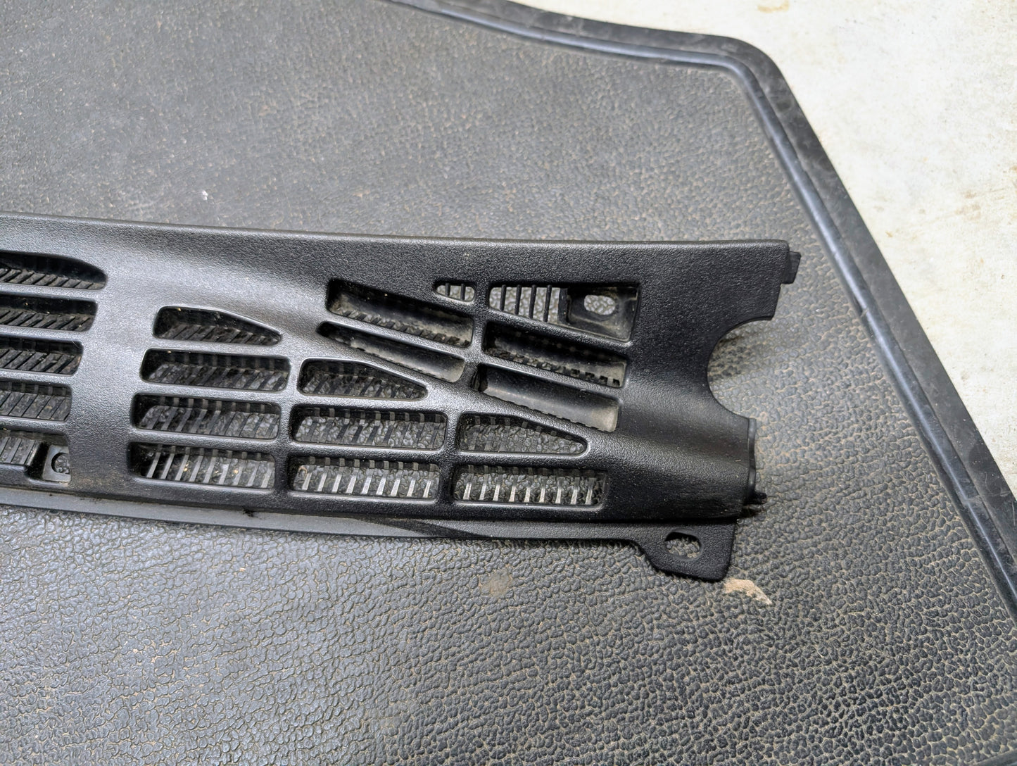 OEM Wiper Cowl Cover Center Trim with Texture for 1994-2005 Chevrolet S10, Blazer, and more