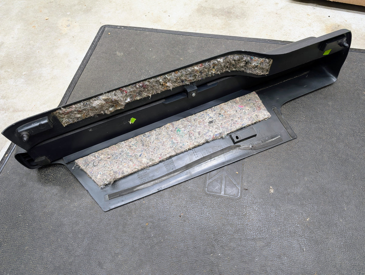 OEM Retractable Rear Cargo Shade Jack Cover in Graphite for 1995 - 2005 Chevy Blazer GMC Jimmy