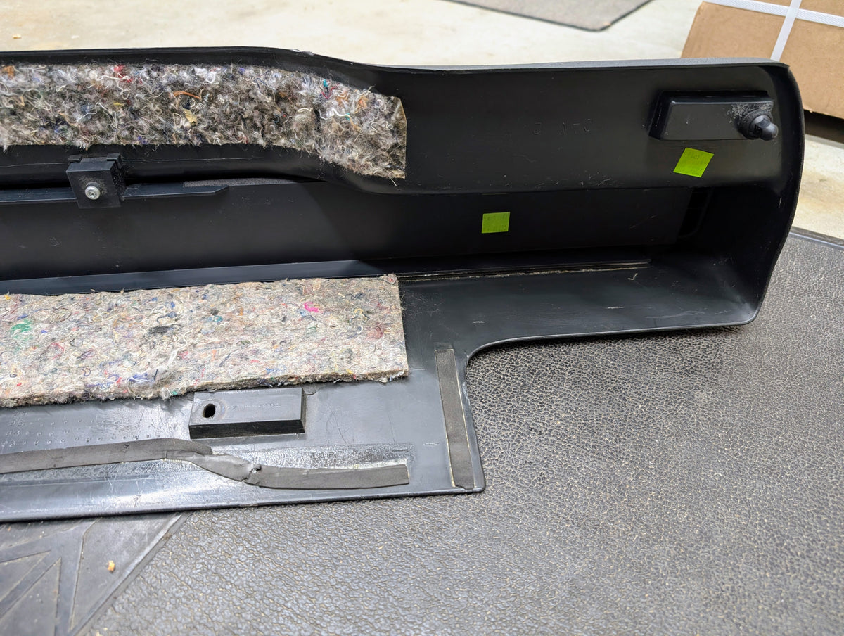 OEM Retractable Rear Cargo Shade Jack Cover in Graphite for 1995 - 2005 Chevy Blazer GMC Jimmy