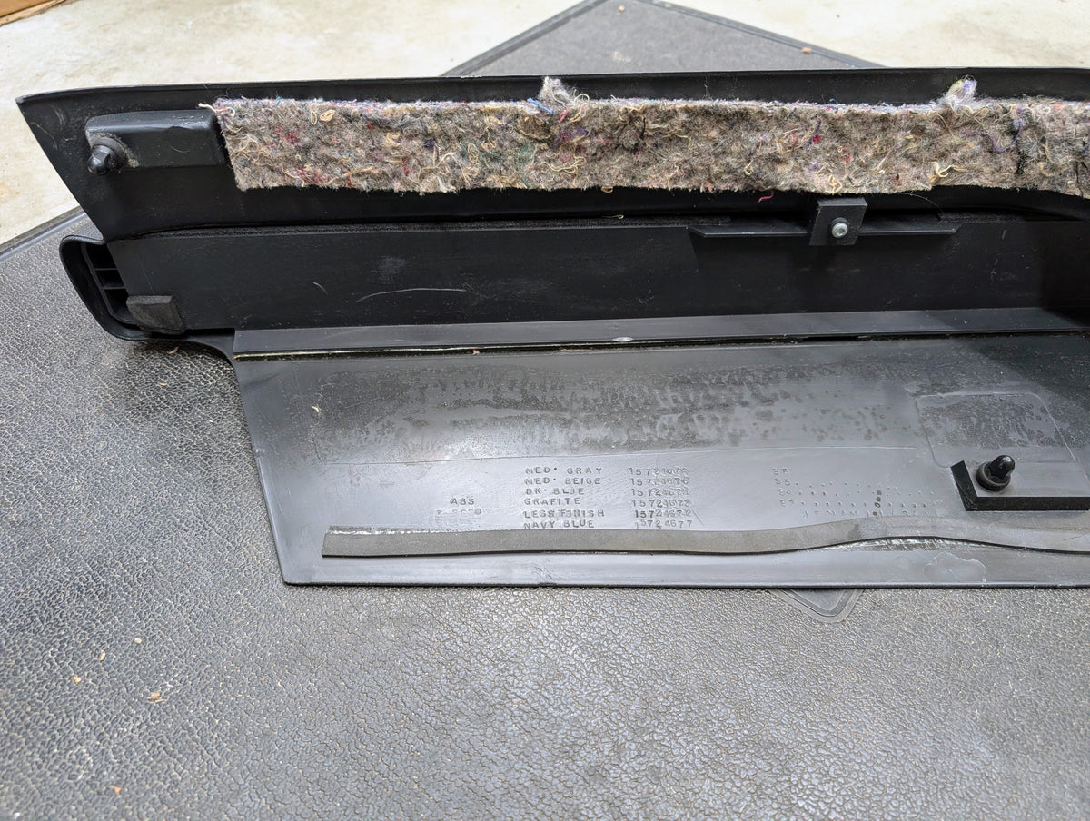 OEM Retractable Rear Cargo Shade Jack Cover in Graphite for 1995 - 2005 Chevy Blazer GMC Jimmy
