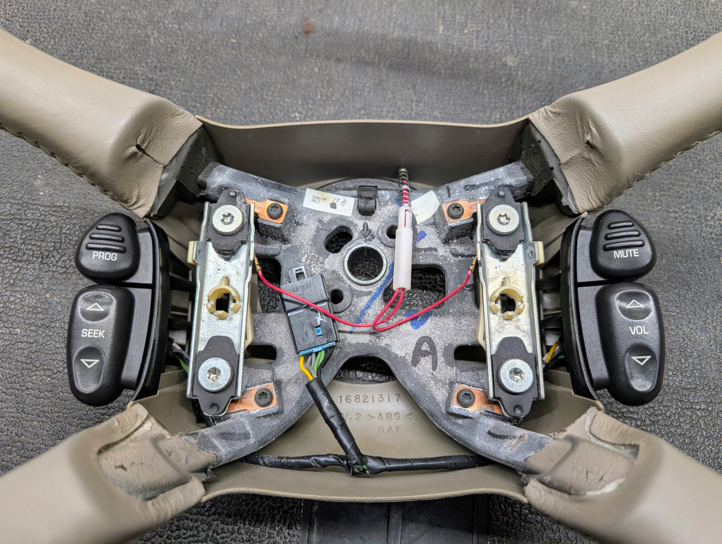 OEM Leather Steering Wheel in Neutral for 1999-2005 GMC Denali Chevy Silverado S10 and more