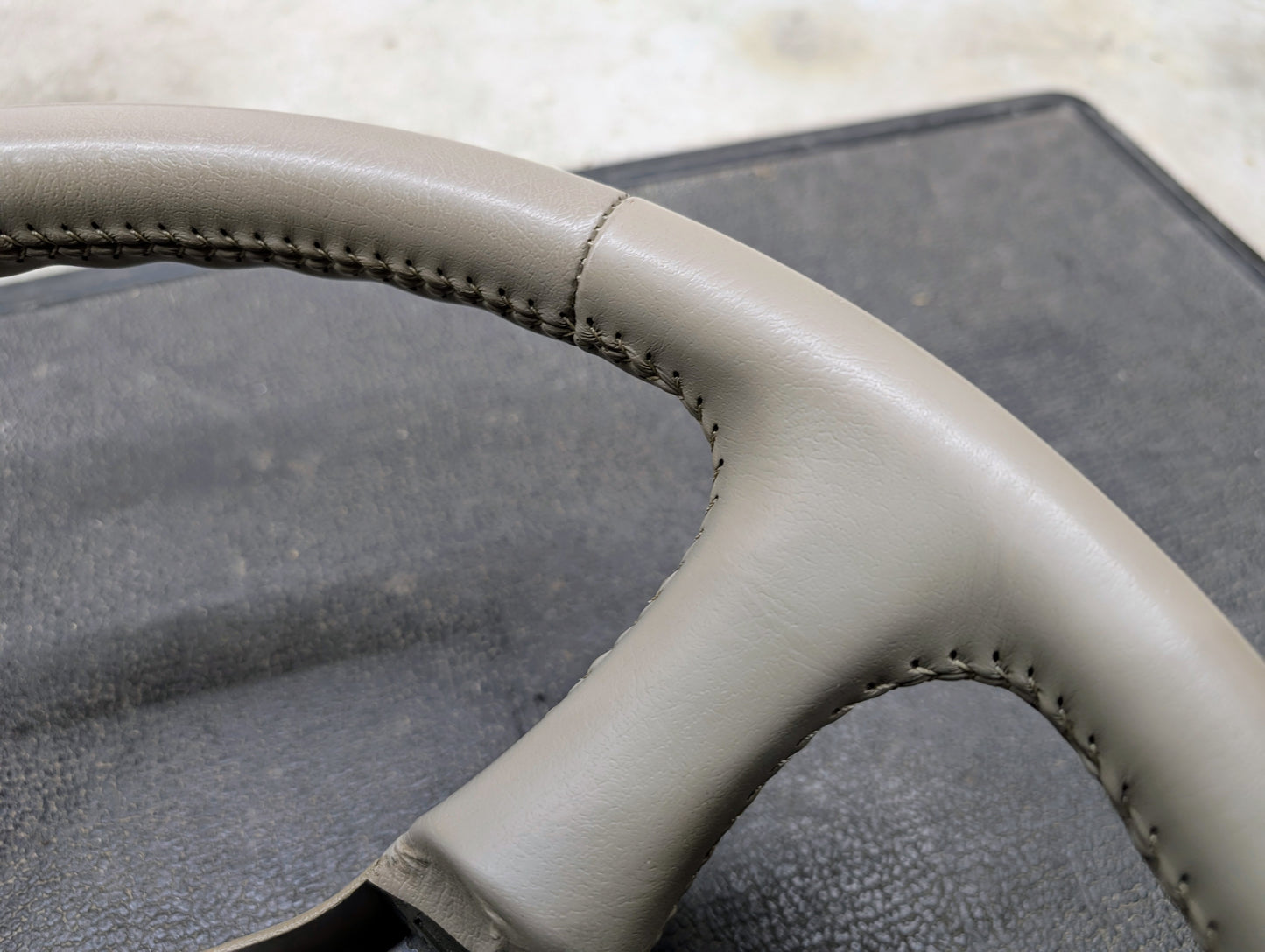 OEM Leather Steering Wheel in Neutral for 1999-2005 GMC Denali Chevy Silverado S10 and more