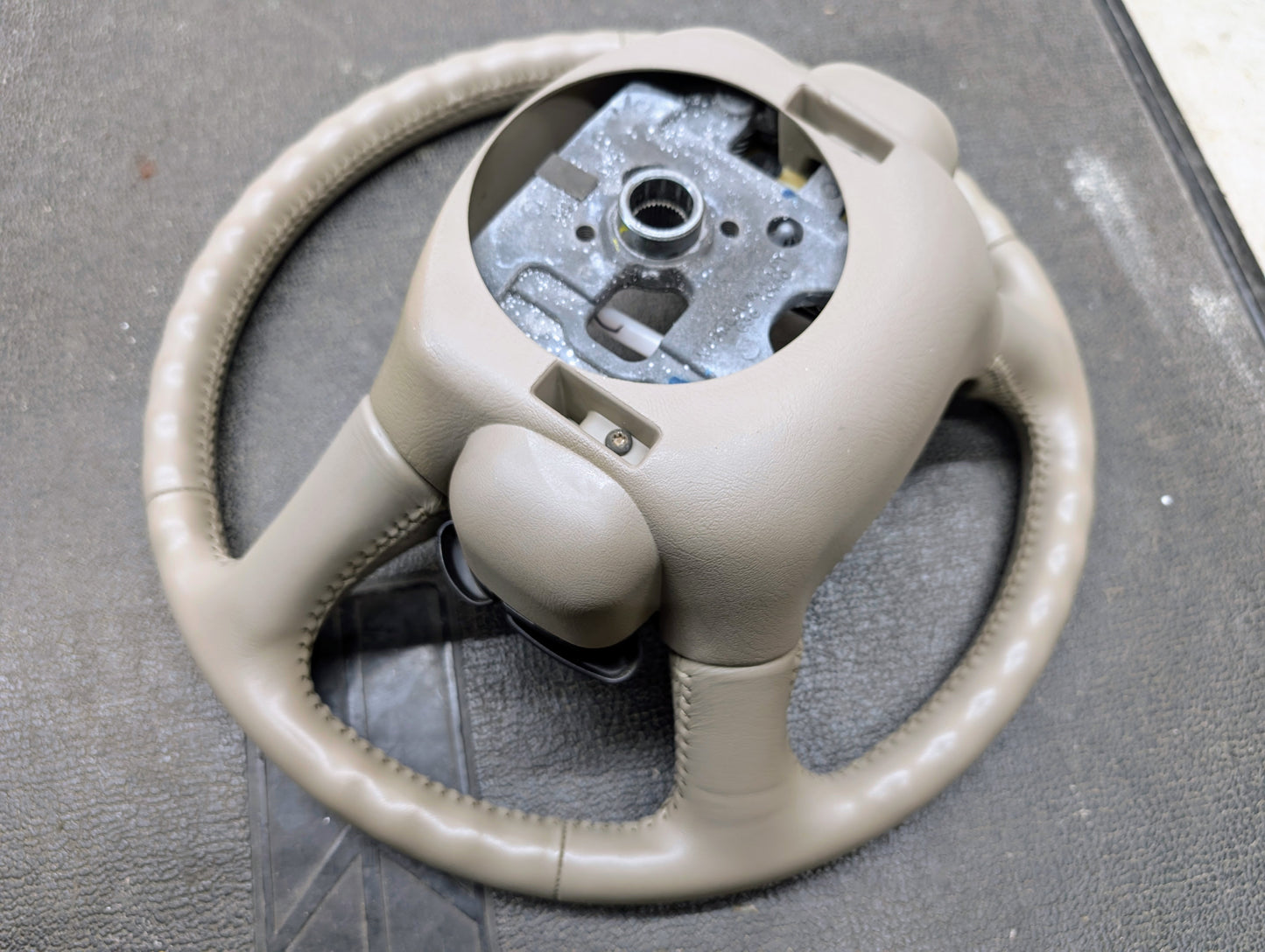 OEM Leather Steering Wheel in Neutral for 1999-2005 GMC Denali Chevy Silverado S10 and more