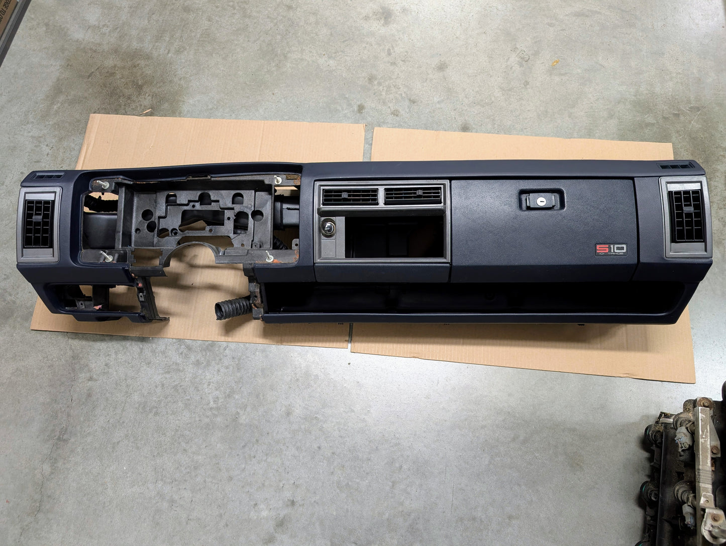 OEM Instrument Panel Dashboard in Blue for 1986 - 1993 Chevy S10 Blazer GMC S15 and more