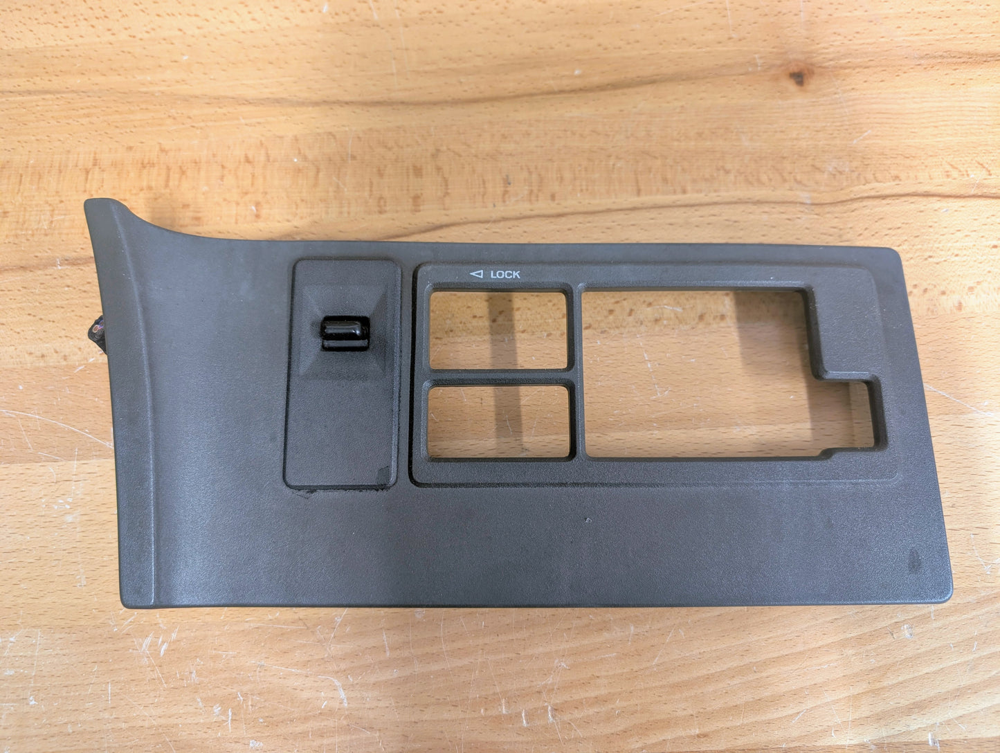 OEM Passenger Door Panel RH Window Switch with Bezel for 1986-1993 Chevy S10, Blazer, Syclone, and more