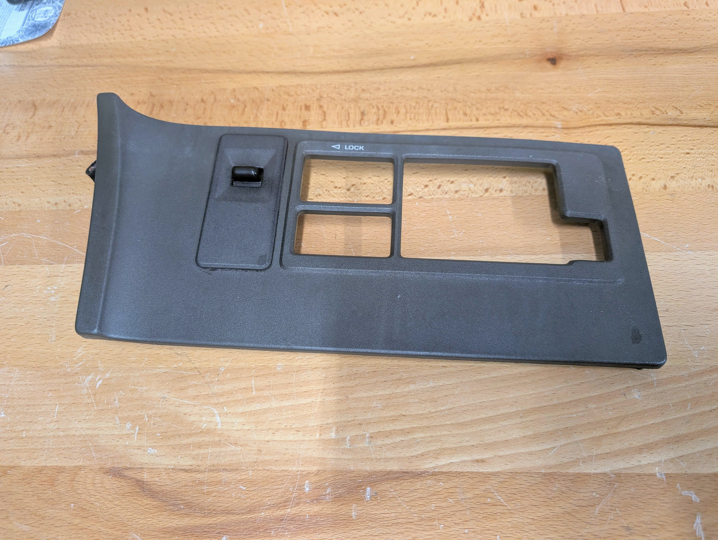 OEM Passenger Door Panel RH Window Switch with Bezel for 1986-1993 Chevy S10, Blazer, Syclone, and more