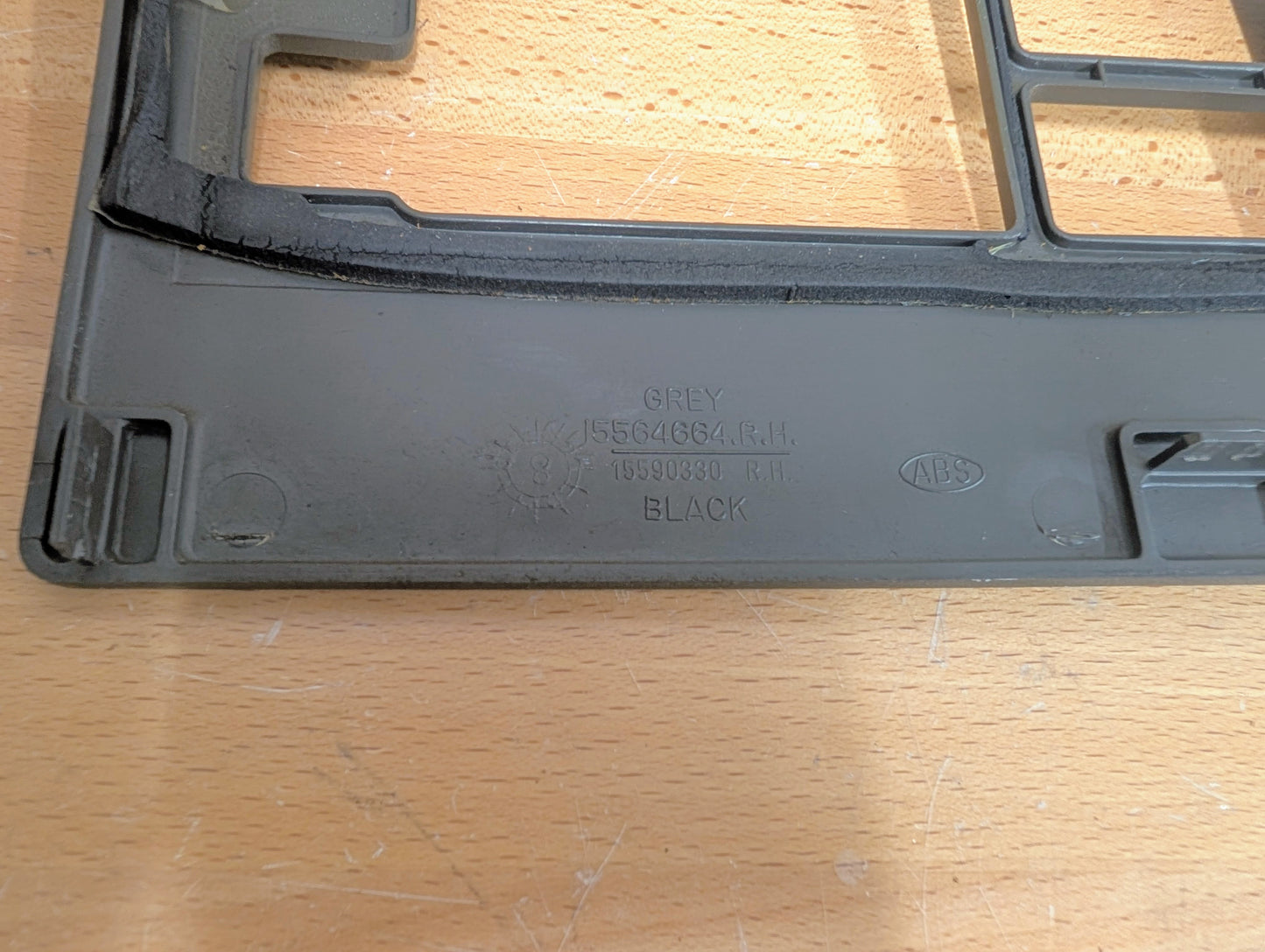 OEM Passenger Door Panel RH Window Switch with Bezel for 1986-1993 Chevy S10, Blazer, Syclone, and more