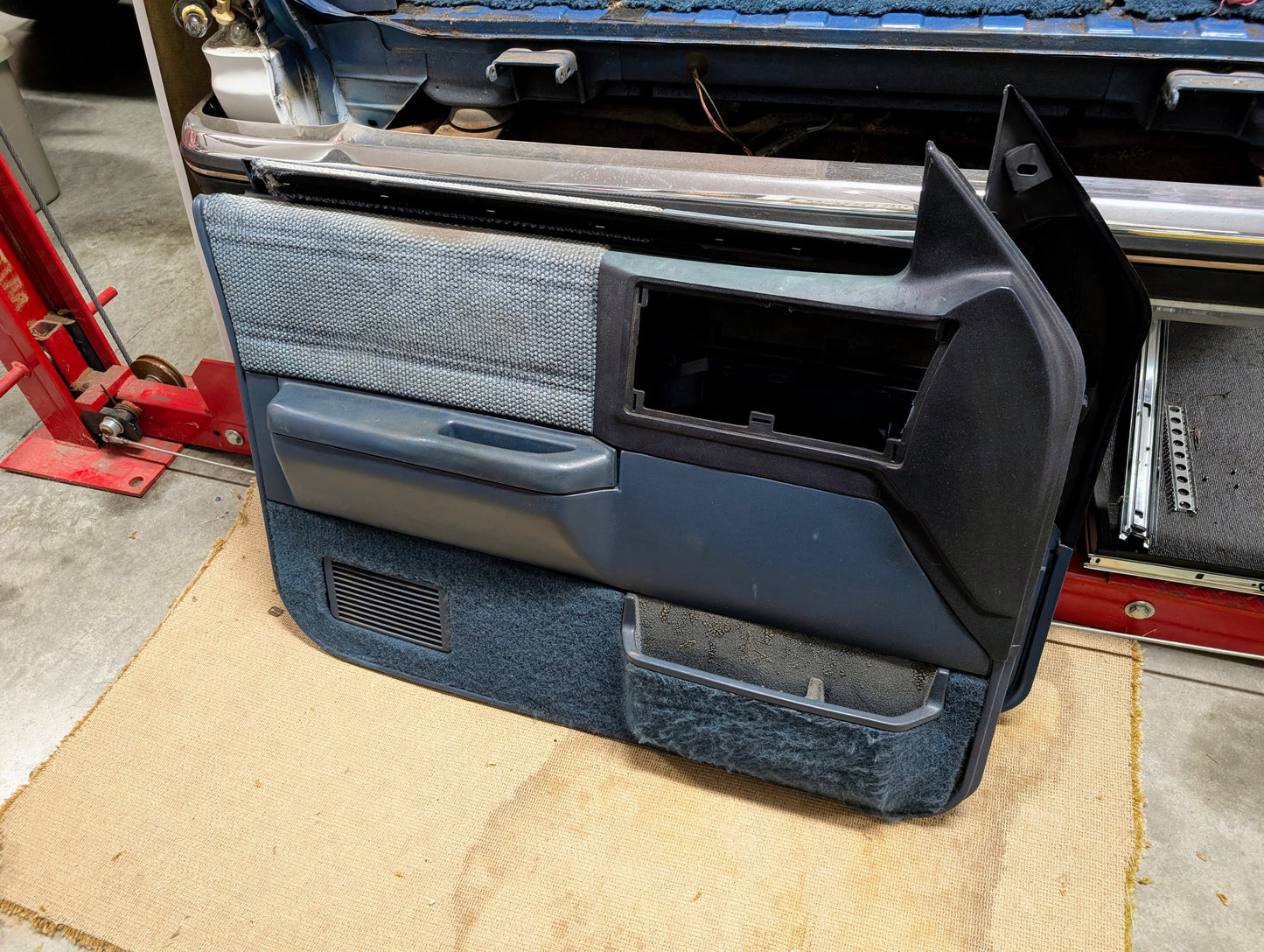 OEM Pair of Front Power Door Panels in Blue for 1986-1993 Chevy S10 GMC S15 and more