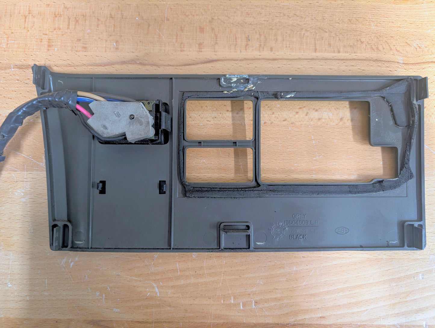 OEM Driver Door Panel LH Window Switch with Bezel for 1986-1993 Chevy S10, Blazer, Syclone, and more