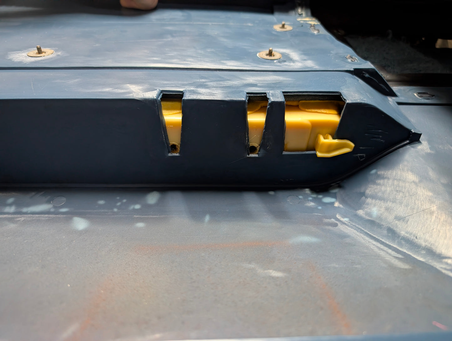 OEM Pair of Front Power Door Panels in Blue for 1986-1993 Chevy S10 GMC S15 and more