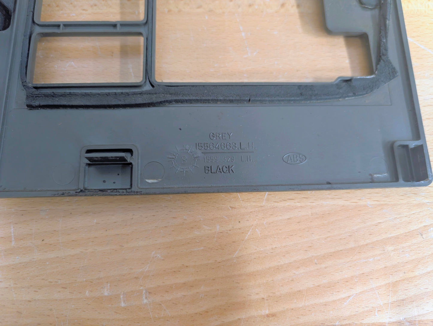 OEM Driver Door Panel LH Window Switch with Bezel for 1986-1993 Chevy S10, Blazer, Syclone, and more