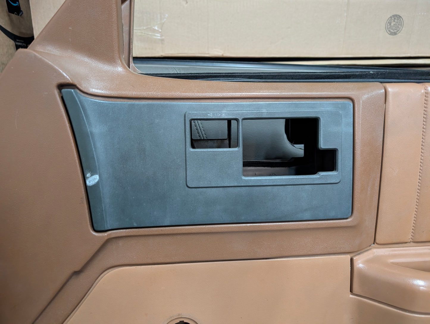 OEM Pair of Front Power Door Panels in Blue for 1986-1993 Chevy S10 GMC S15 and more