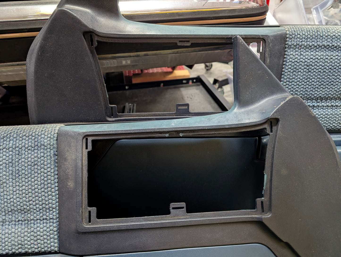 OEM Pair of Front Power Door Panels in Blue for 1986-1993 Chevy S10 GMC S15 and more