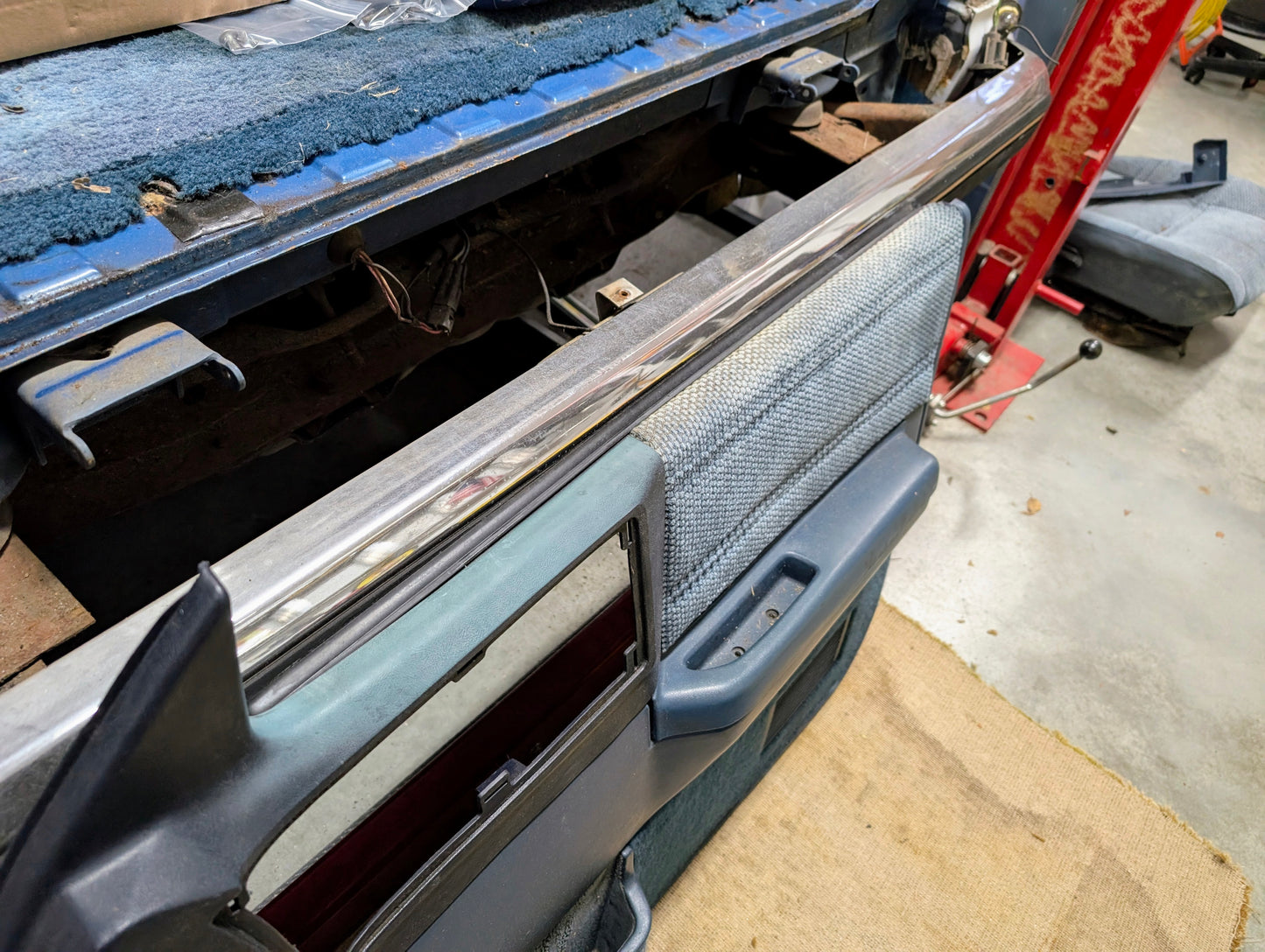 OEM Pair of Front Power Door Panels in Blue for 1986-1993 Chevy S10 GMC S15 and more