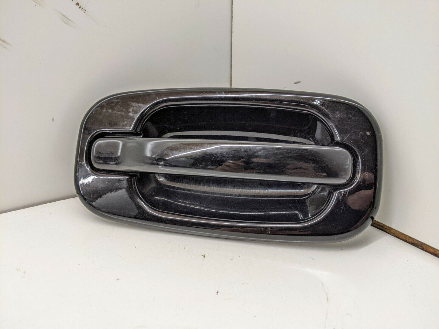 99-07 Chevy Silverado Tahoe GMC Sierra Yukon Right Front Door Handle BLACK Paint