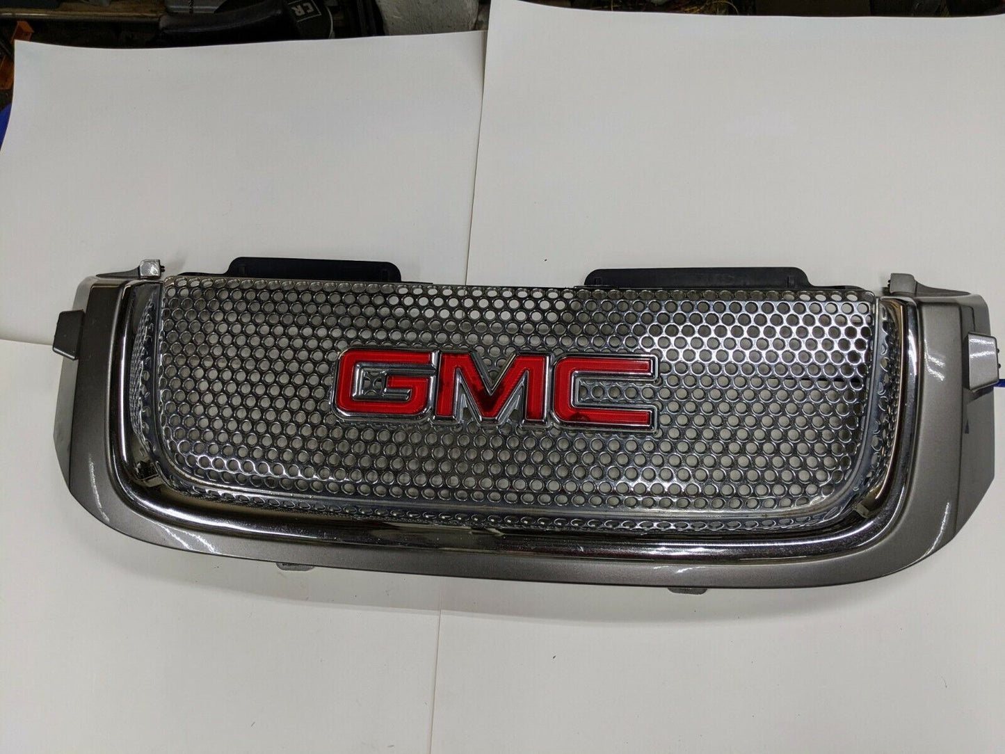 2005 - 2008 GMC Envoy Denali OEM Chrome Front Grille Grill in Dark Gray