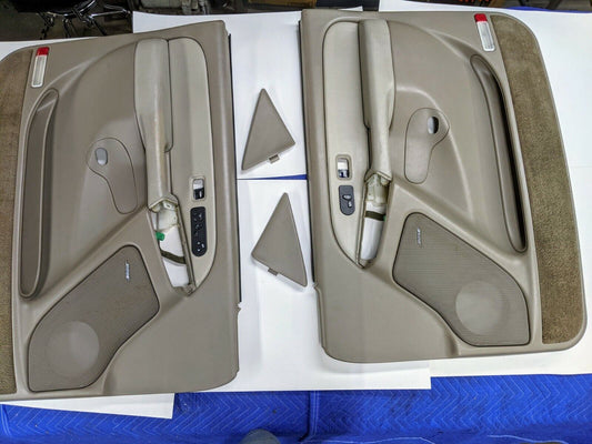 2003-06 Chevy Silverado GMC Sierra Pair Neutral Tan Front Door Trim Panels LH RH