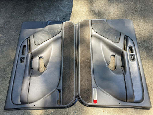 2003-06 Chevy Silverado GMC Sierra Pair Light Gray Front Door Trim Panels LH RH