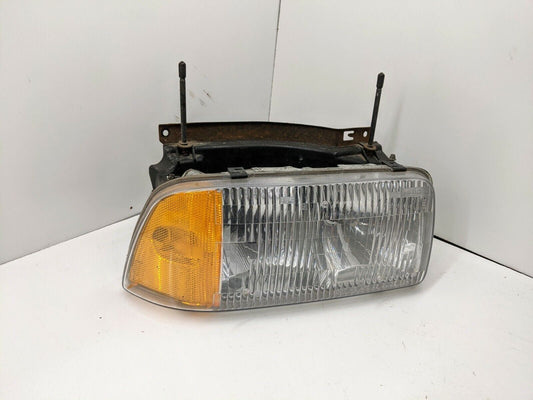 95-97 Chevy S10 Blazer GMC Jimmy Sonoma Passenger Headlight Composite Headlamp