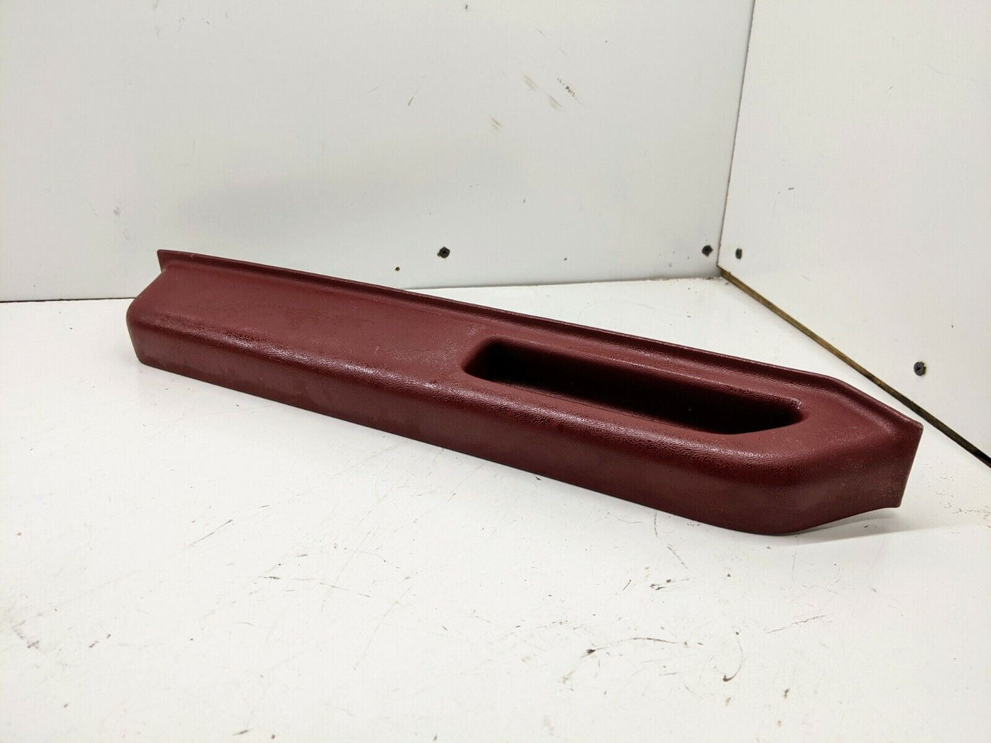 1986-93 Chevy S10 Blazer GMC Jimmy NOS Door Panel Armrest Handle Driver Pull RED