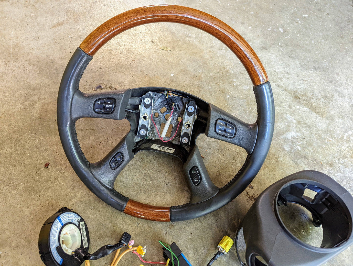 KIT Leather w/Wood Steering Wheel & Radio Controls from Escalade fits 2003-2009 GM Trucks