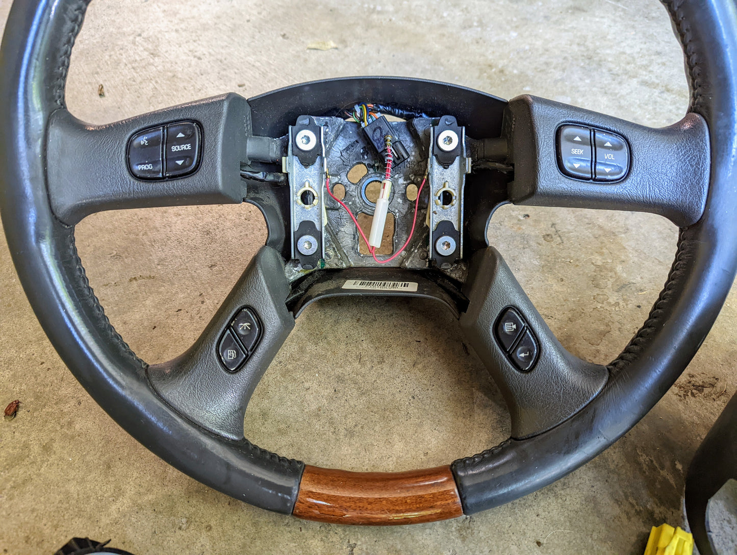 KIT Leather w/Wood Steering Wheel & Radio Controls from Escalade fits 2003-2009 GM Trucks