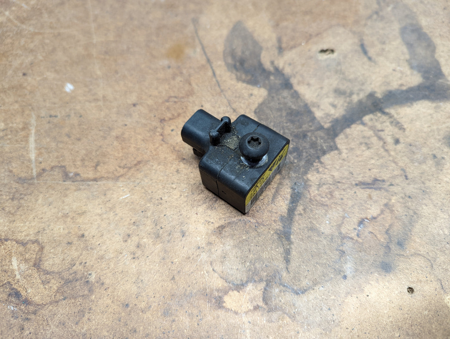 OEM Front Impact Air Bag Sensor 15102173 for 2005 - 2007 Chevy Express, GMC Savanna