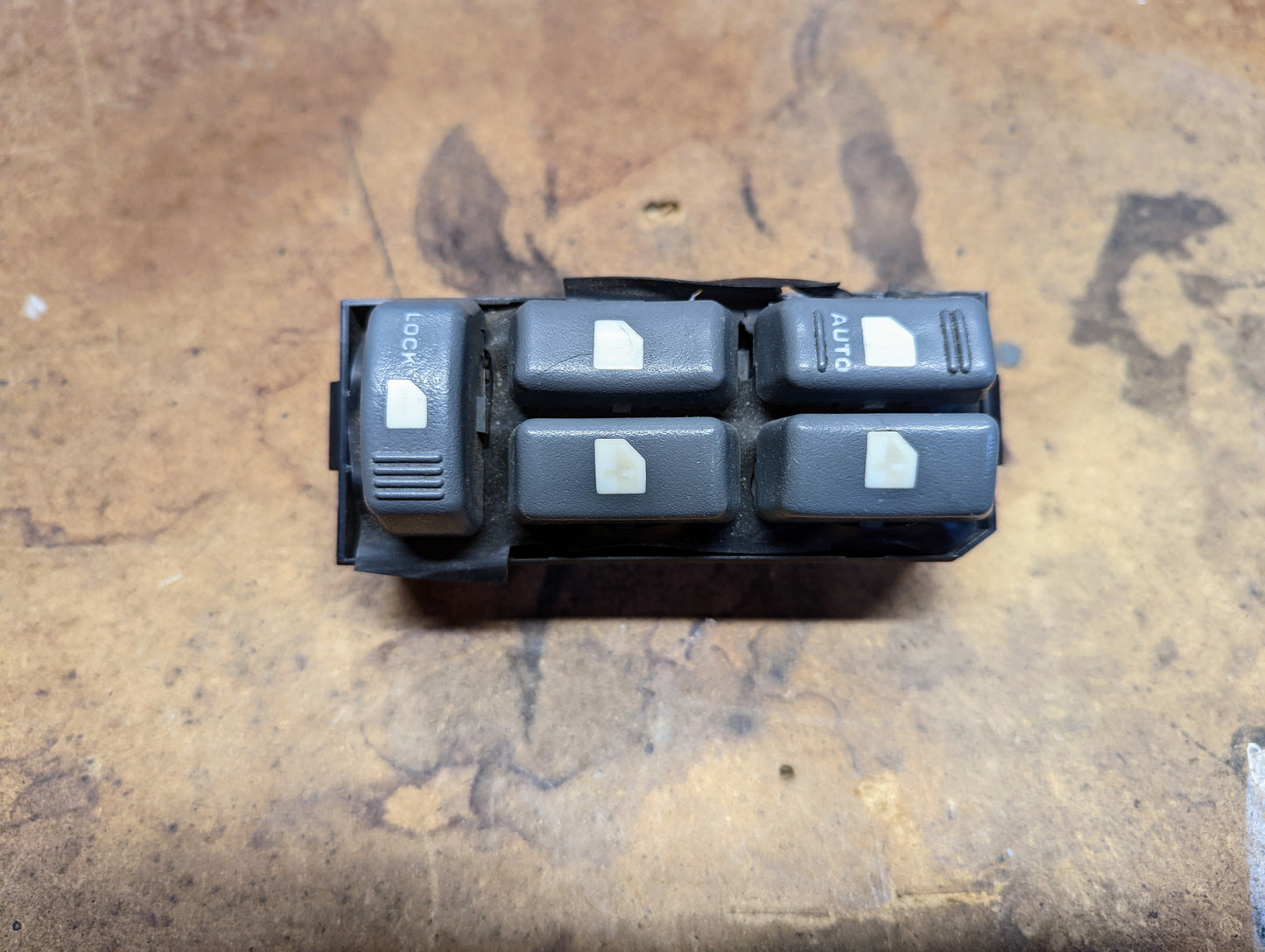OEM Driver Power Switch for 1998 - 2004 4 Door Chevrolet S10, Blazer, and more