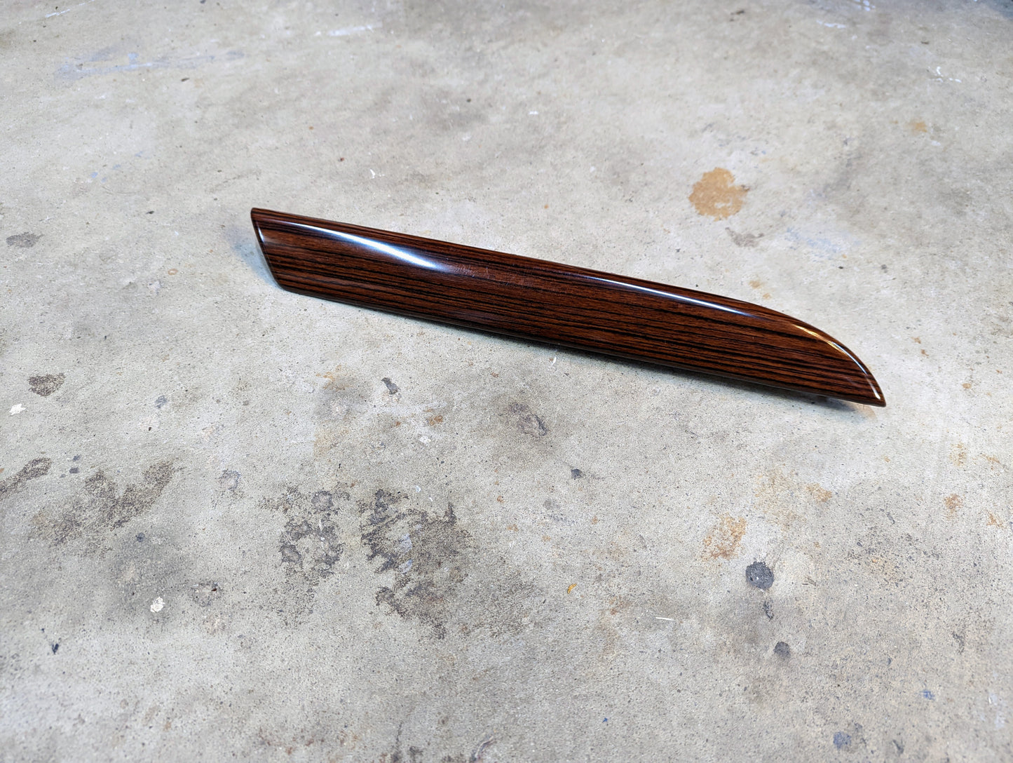 NOS Front Passenger Right Wood Grain Door Panel Woodgrain Trim Insert for 2002-2006 Cadillac Escalade