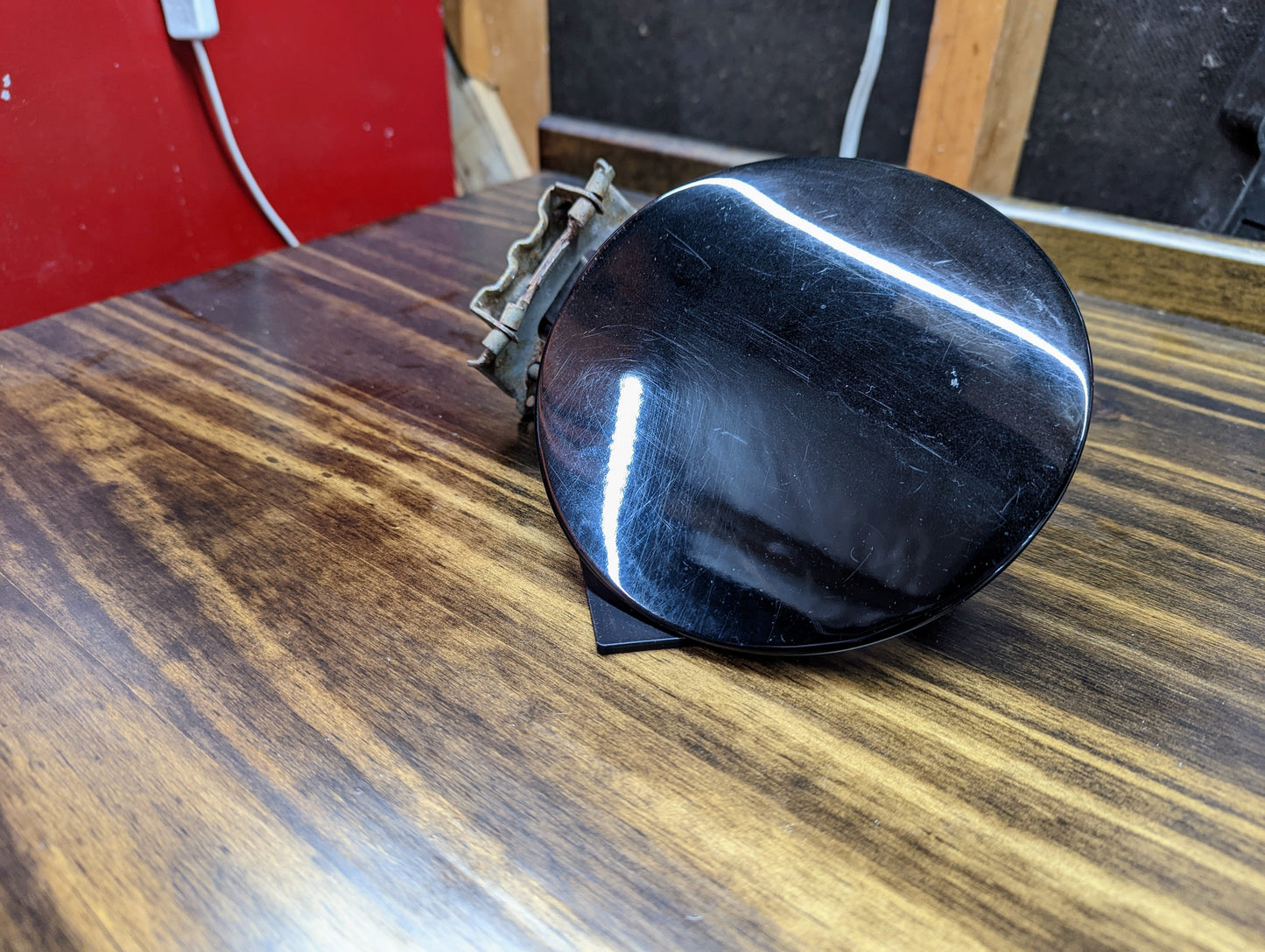 OEM Fuel Filler Neck Door Gas Tank Cover in Black for 2001-2004 Chevy S10 & GMC Sonoma